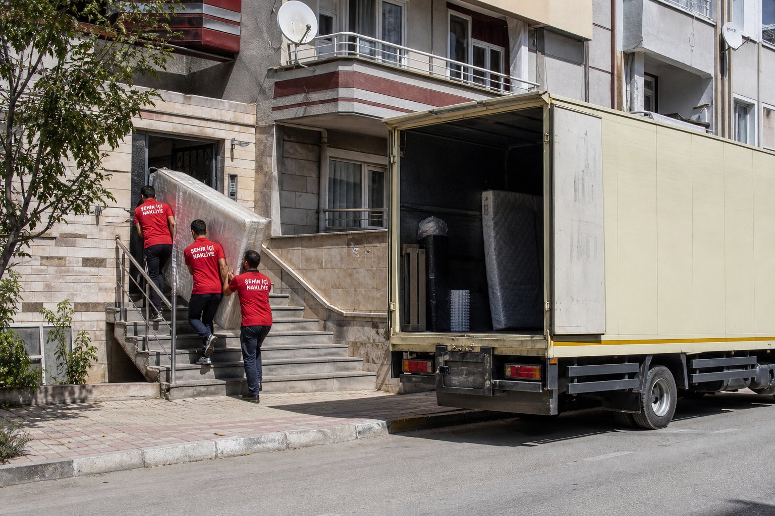 Ergene kapalı kasa kamyon ile nakliye